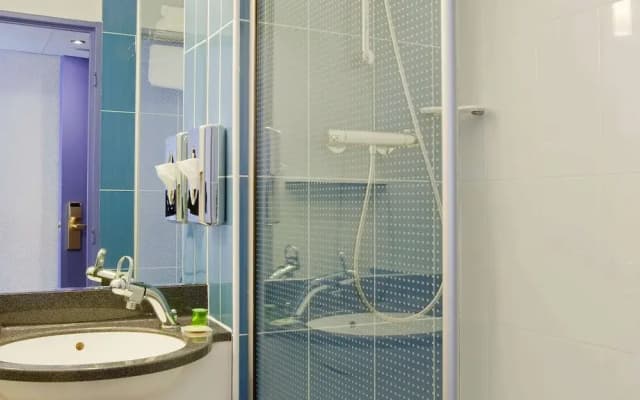 ibis Styles Paris Val de Fontenay - photo 1