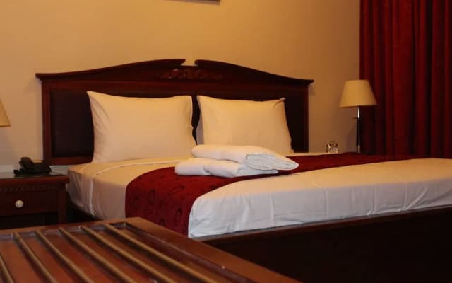 Mount Royal Hotel - photo 7