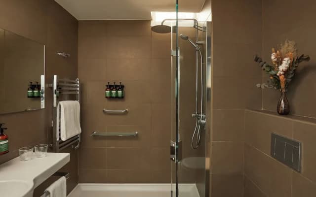 Crowne Plaza Madrid - Centre Retiro by IHG - photo 6