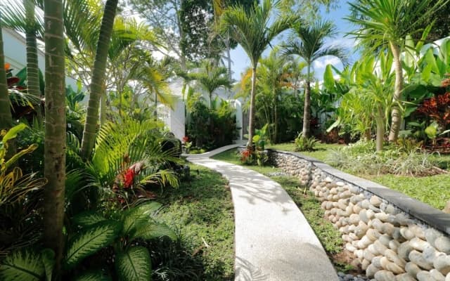 Limitless Jungle Villas Complex, 5 BR, Ubud With Staff - photo 21