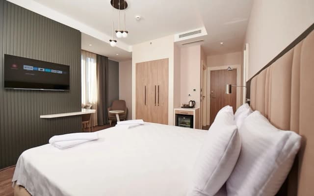 Livinton Hotel - photo 4