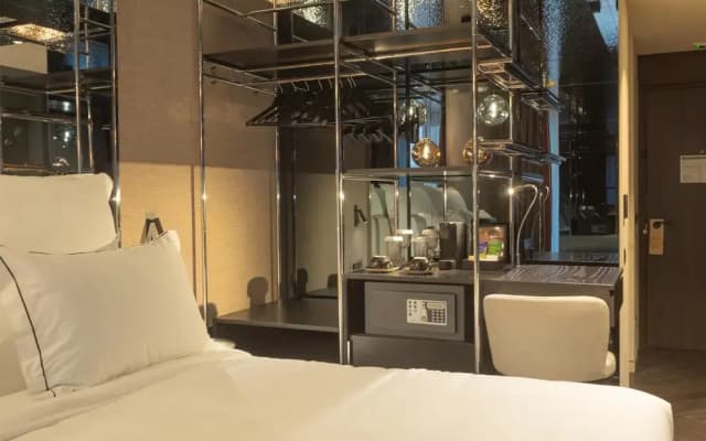 Adia Aluma Athens, Curio Collection By Hilton - photo 6