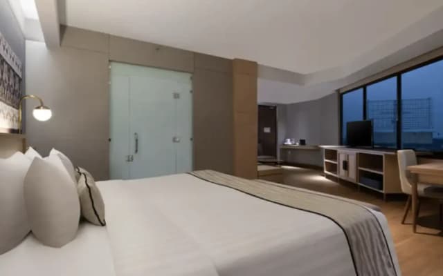 Hotel Santika Premiere Bintaro - photo 2