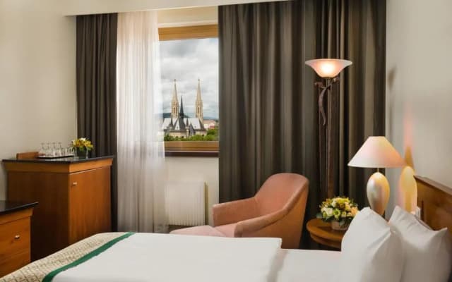 Danubius Hotel Hungaria City Center - photo 3