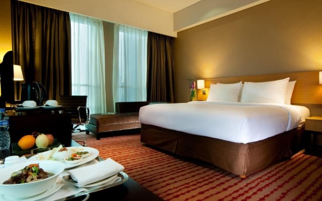 JS Luwansa Hotel and Convention Center - photo 1