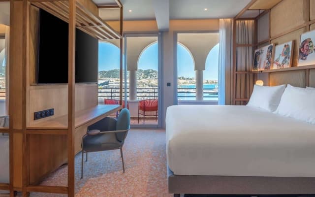 Canopy by Hilton Cannes - photo 2
