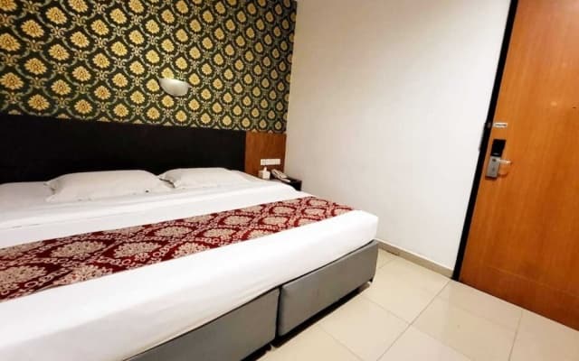 Marilyn Hotel Serpong - photo 2