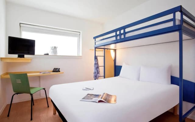 ibis budget Paris Porte de Montreuil - photo 4