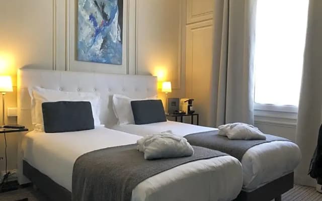 Hôtel le Dauphin - photo 22