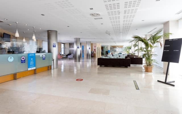 Hotel Daniya Alicante - photo 2