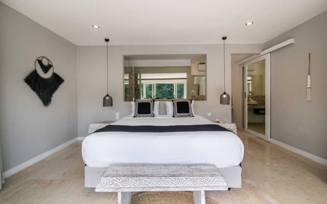 Magical Jungle Villa, 4 BR, Ubud With Staff - photo 6