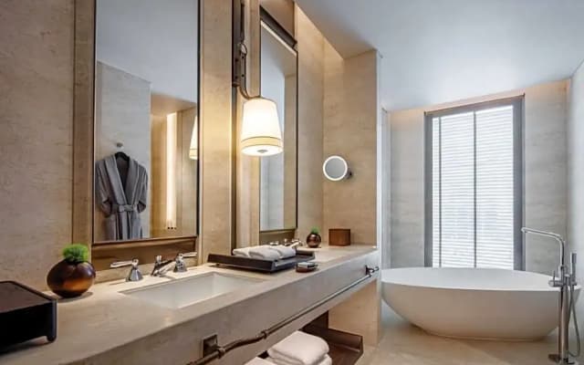 Waldorf Astoria Bangkok - photo 2