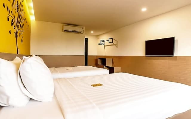 Yellow Bee Tangerang - photo 3
