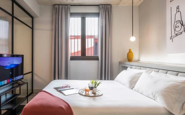 Coeo Parras Design Apartments - photo 5