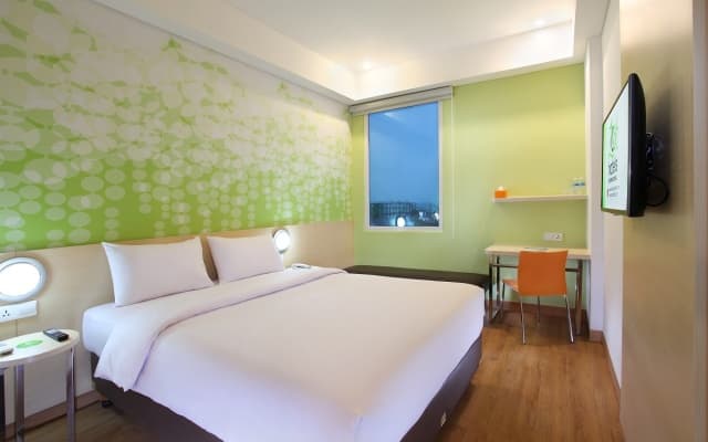 Zest Airport Jakarta by Swiss-Belhotel International - photo 4