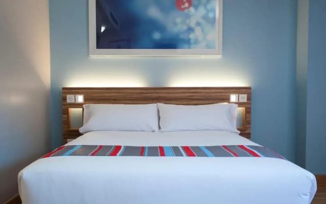 Travelodge Barcelona Poblenou - photo 5