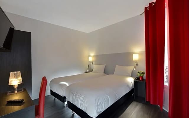 Hotel Douglas - photo 2