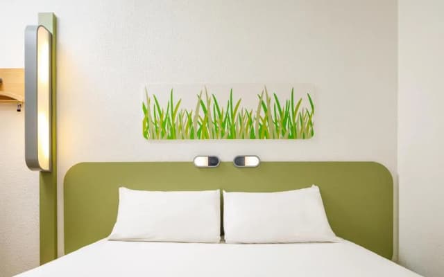 ibis budget Saint Maurice Hotel - photo 5