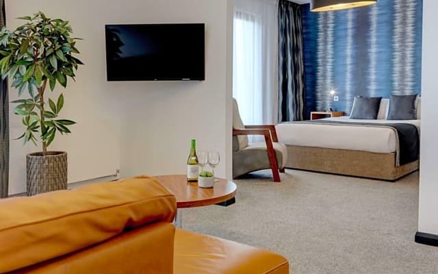 The Ainscow Hotel - photo 20