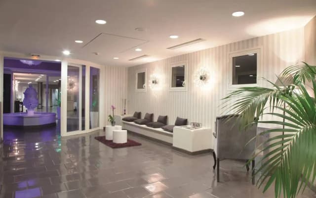 Zenitude Hôtel-Résidences Le Cannet - photo 2