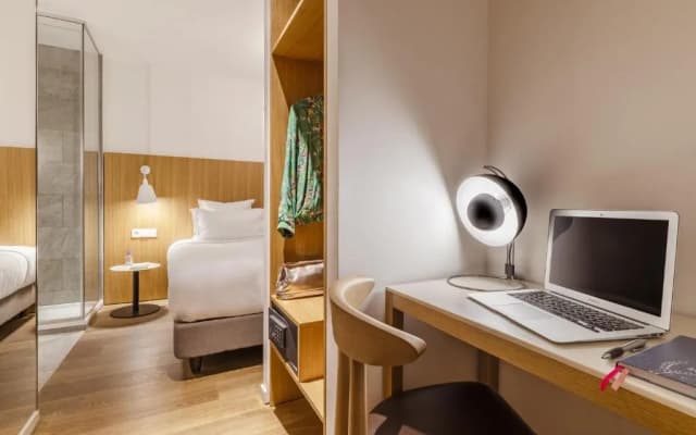 9Hotel Republique Hotel - photo 1