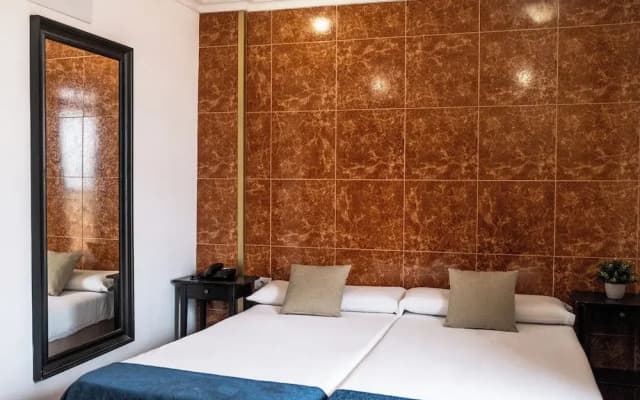 Hotel Adonis Capital - photo 1