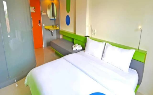 POP! Hotel Airport Jakarta - photo 3