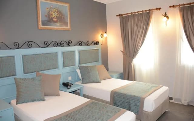 Otel Atrium - photo 8