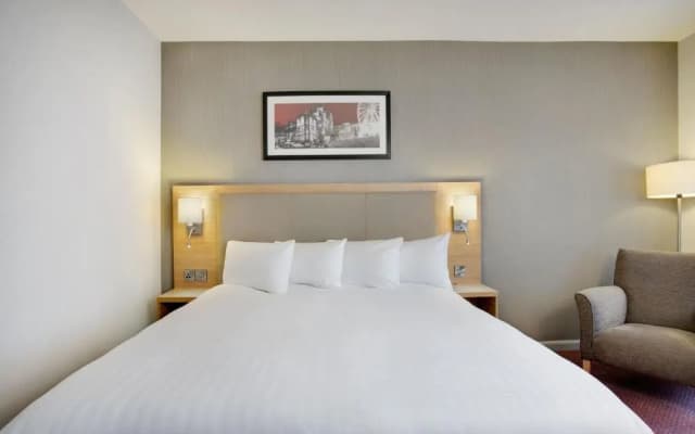 Leonardo Hotel Manchester Central - photo 1