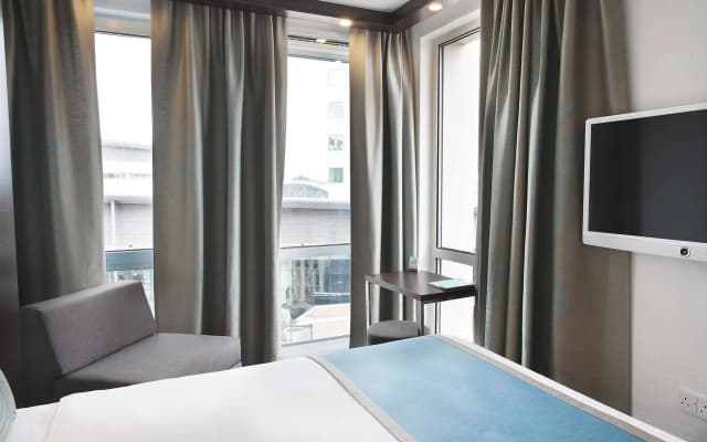 Motel One Manchester-Piccadilly - photo 5