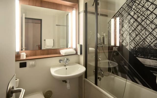 Campanile Paris Est - Porte de Bagnolet Hotel - photo 11