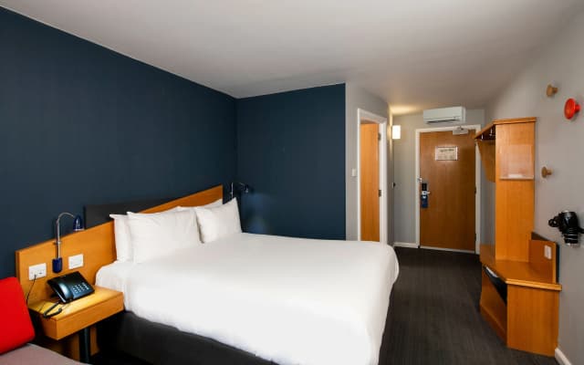 Holiday Inn Express Edinburgh Royal Mile by IHG - photo 7