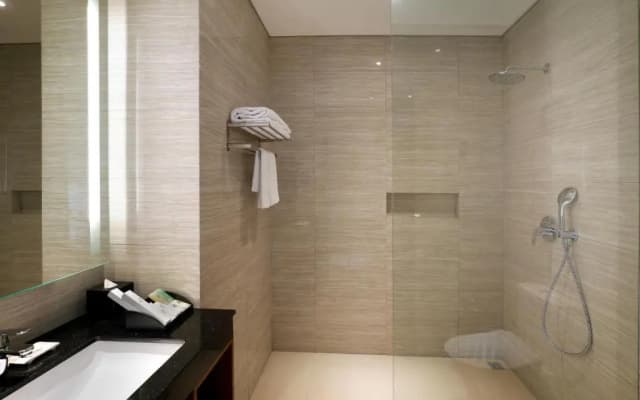 Swiss-Belhotel Airport Jakarta - photo 3
