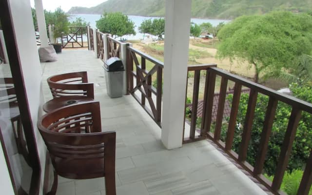Friends Beach Hotel - photo 4