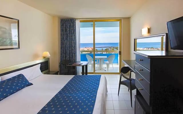 Mediterranean Palace - photo 4
