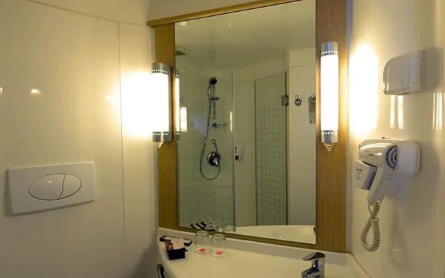 Ibis Gading Serpong - photo 3