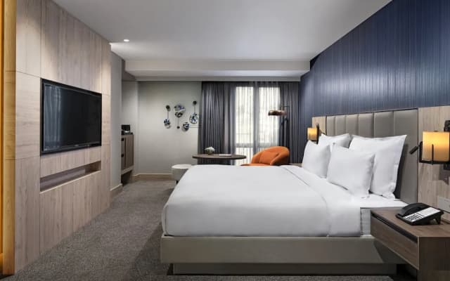Crowne Plaza Istanbul Ortakoy Bosphorus, an IHG Hotel - photo 4