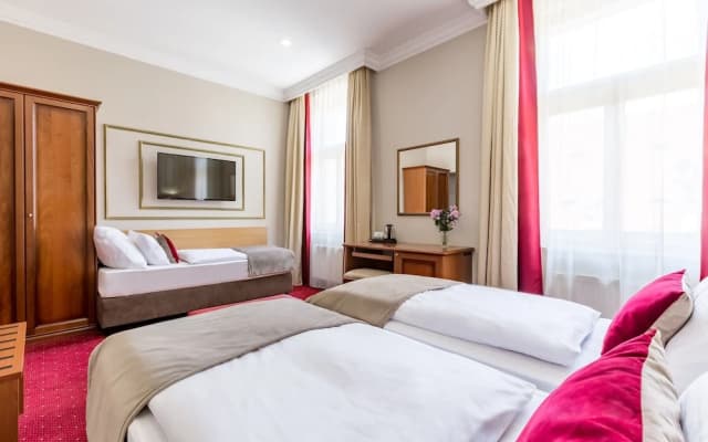 Hotel Caruso Old Town Prague - photo 1