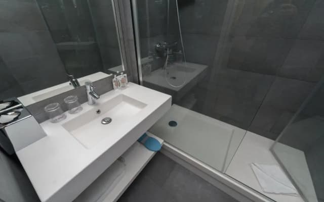 Hôtel Le 209 Paris Bercy - photo 16