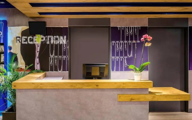 ibis budget Saint Maurice Hotel - photo 2