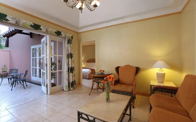 Aryaduta Lippo Village - photo 4