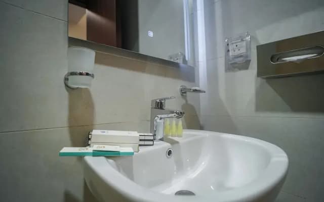 Worth Elite Hotel - photo 5