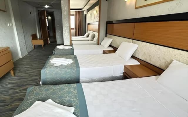 Unaten Otel - photo 2