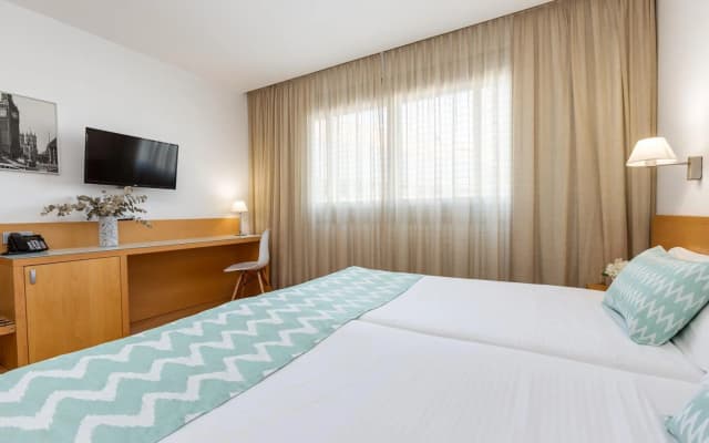 Hotel Daniya Alicante - photo 5