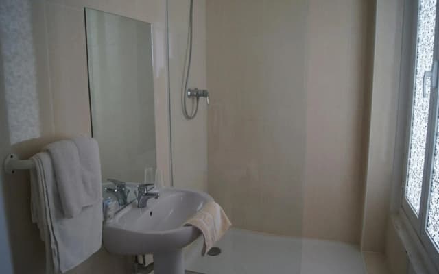 Hotel Moderne - photo 8
