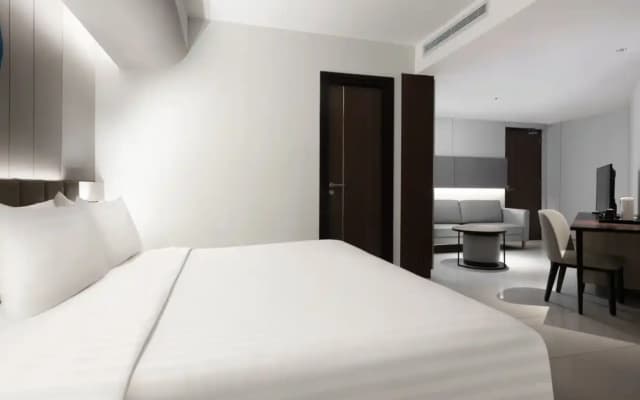 Hotel Santika Premiere Bintaro - photo 2