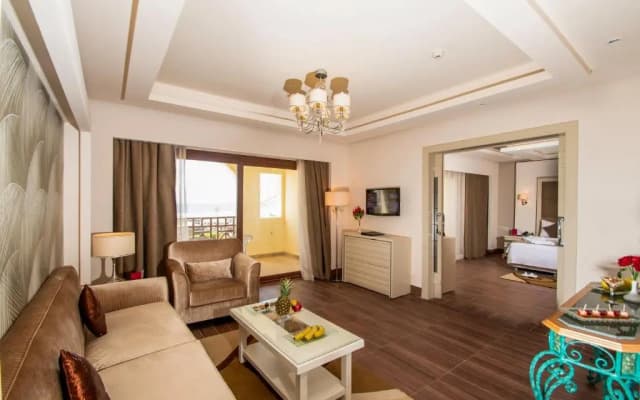 Charmillion Club Resort - photo 5