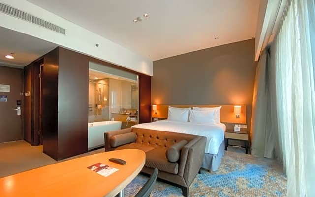 JS Luwansa Hotel and Convention Center - photo 2