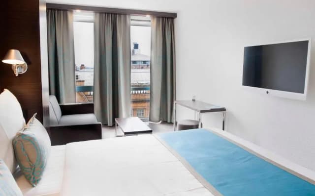 Motel One Manchester-Piccadilly - photo 6