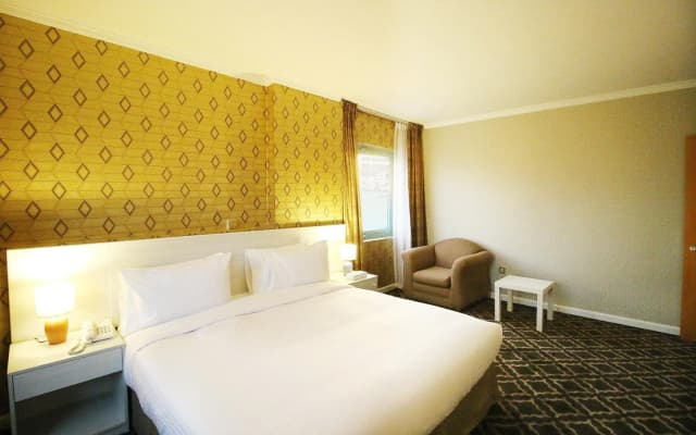 The George Hotel - photo 6